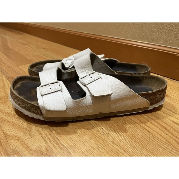 Men’s Birkenstock Arizona Sandals Size 45 White Leather slip on shoes US Size 11